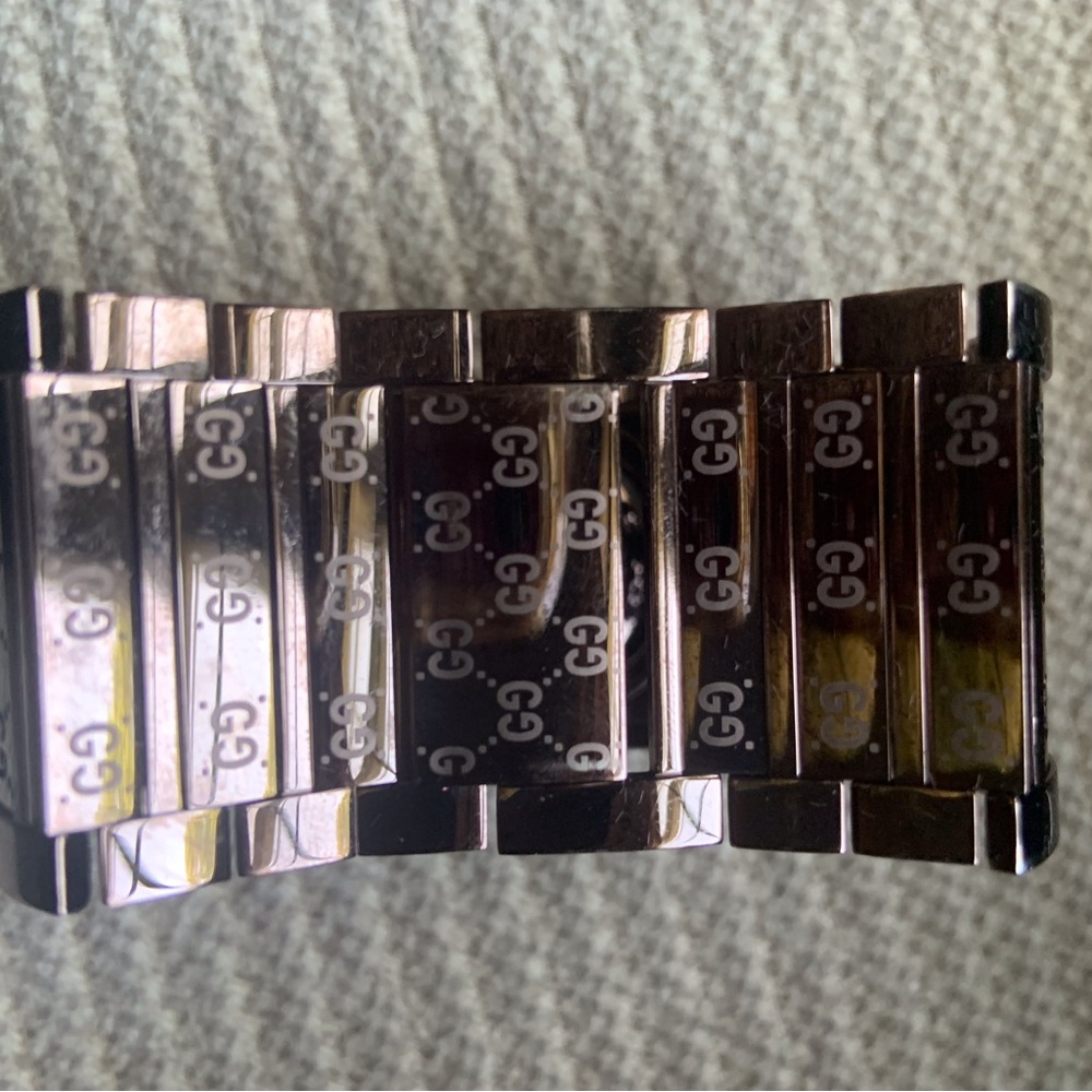 Almost new GUCCI twirl watch with box, beautiful brown metallic - Picture 6 of 7